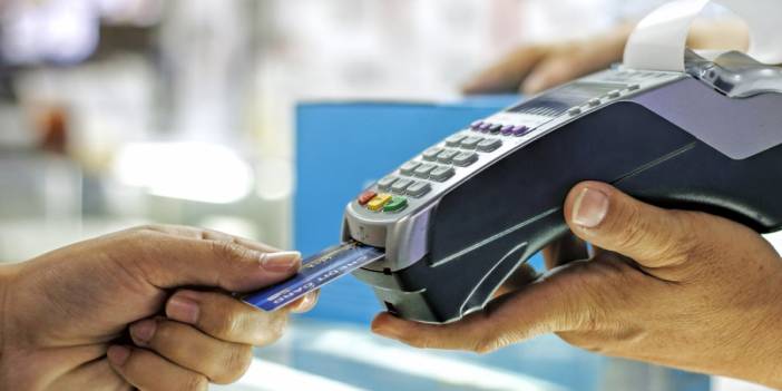 Kartlı ödemeler 1,9 trilyon TL’yi aştı: Vatandaş temel ihtiyaçlarını dahi taksitle alıyor