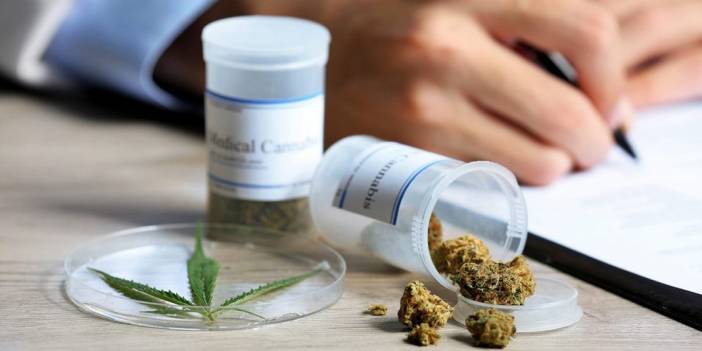 Uzmanlardan ve muhalefetten iktidara 'uyuşturucu' tepkisi: Bağımlıların yüzde 80’i kenevir tüketiyor ama artık serbest