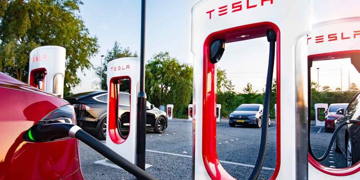 Tesla'dan Türkiye'ye rekor yatırım: 10 yeni Supercharger noktası geliyor! Yıl bitmeden hizmete girecek