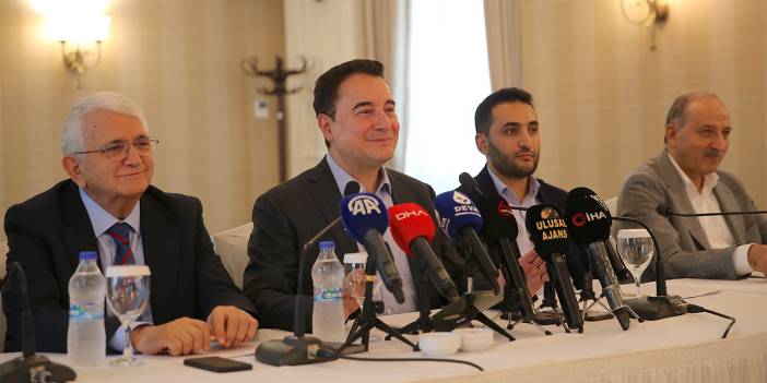 Babacan'dan 'Terörsüz Türkiye' süreci için koşulsuz yeşil ışık: Yüzde 5 ihtimalle bile başarılı olsa destekleriz