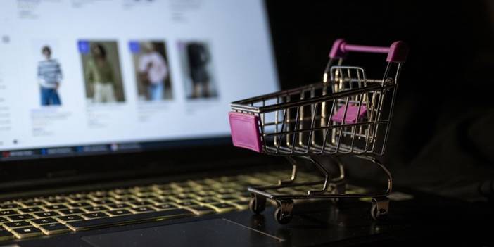 Online ticaret açığında rekor artış: 6 ayda 71 milyar TL