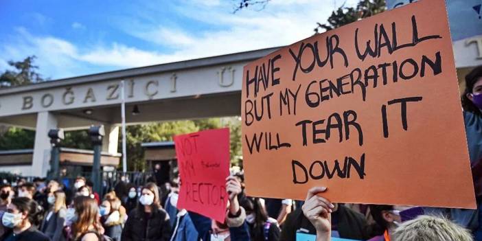Tersine beyin göçünün önündeki en büyük engel: Değersiz hissettirilmek! Türkiye, gençlerine neden değer vermiyor?