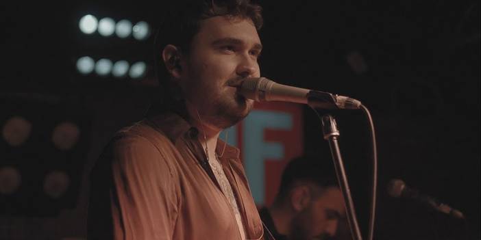 Müzisyen Çağan Şengül trafik kazası geçirdi