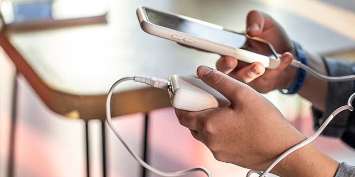 Bakan Uraloğlu açıkladı: Powerbank'lere yasak mı geliyor?
