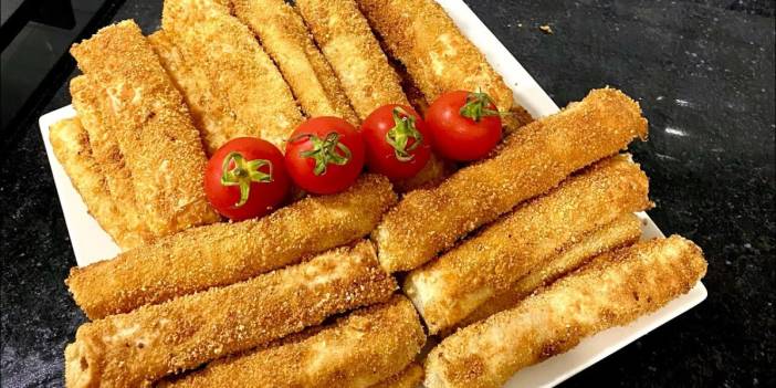 Lezzet şöleni: 20 dakikada hazır, pratik ve doyurucu tavuklu çıtır börek tarifi