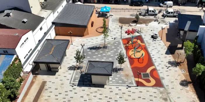 Simit ve çay keyfi için yeni adres: Tepecik Meydanı! İzmit'in en havalı meydanı geliyor