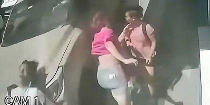 Kaldırımda yürüyen iki kadının hayatını altüst etti! Göz doktorunun akıl almaz sorumsuzluğu kamerada