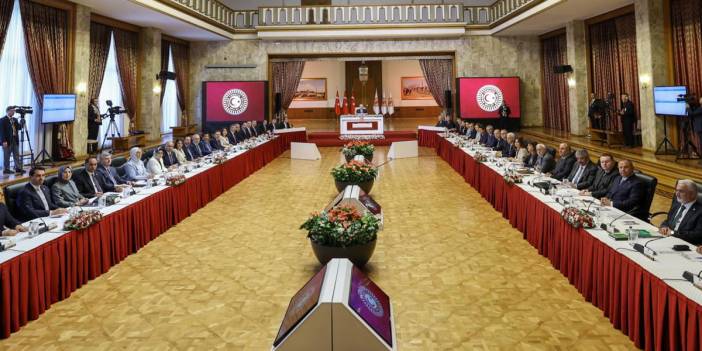 DEM Partili vekillerden 'komisyon' açıklaması: Tarihi bir rol üstleniyoruz