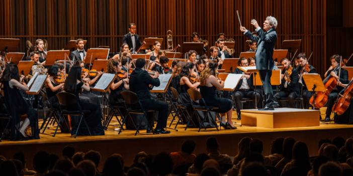 Türkiye Gençlik Filarmoni Orkestrası ile İstanbul’da ışıltılı bir akşam...
