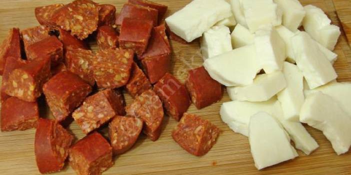 Gıdadaki skandallar bitmiyor: Sucukta domuz eti, peynirde mantar ilacı