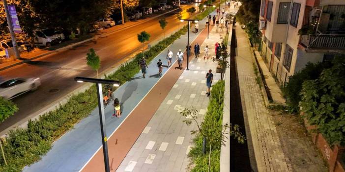 İzmir'de kentin en gözde noktası artık burası! Eski demiryolu hattı artık yaşam hattı