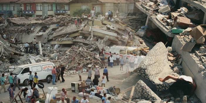 17 Ağustos Marmara Depremi'nin üzerinden 26 yıl geçti