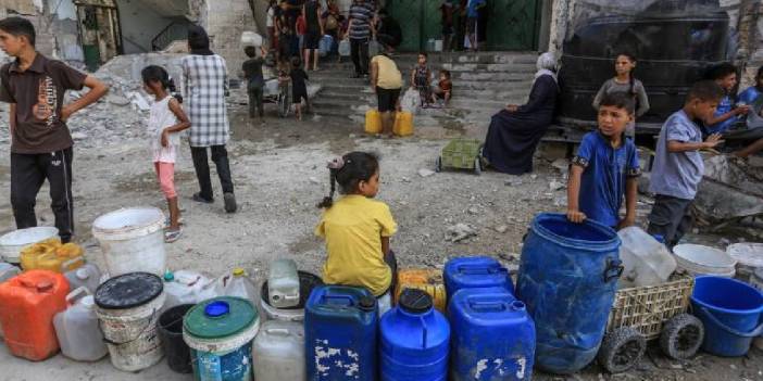 Bin 800 yardım tırının girmesi gerekiyordu: Gazze'ye son üç günde sadece 266 tır gitti