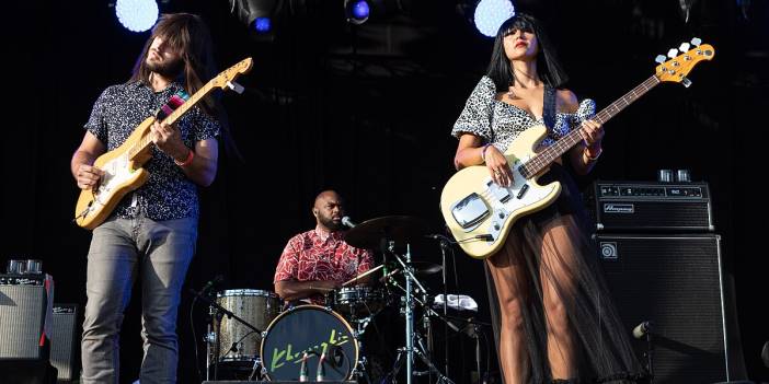 Khruangbin İstanbul’u sallamaya geliyor! 26–27 Ağustos’ta Harbiye’de...