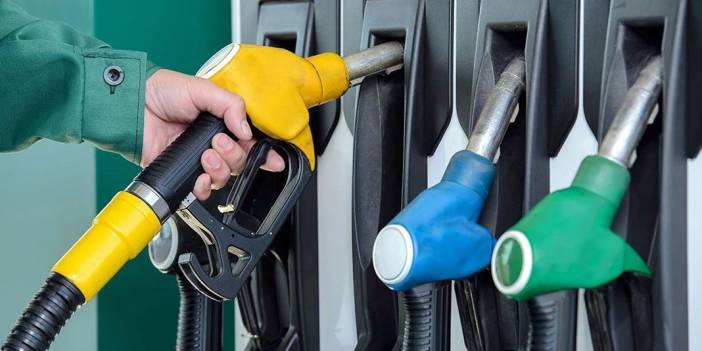 Benzine dev zam: Yeni fiyatlar tabelaya yansıdı
