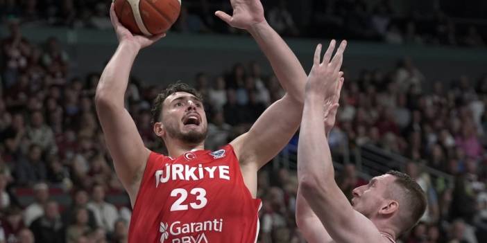 12 Dev Adam EuroBasket’e galibiyetle başladı: A Milli Erkek Basketbol Takımı'ndan Litvanya'ya 20 say fark