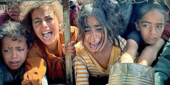 UNRWA'dan Gazze için dünyaya çağrı: İnsanlar çaresizce yemek ararken can veriyor