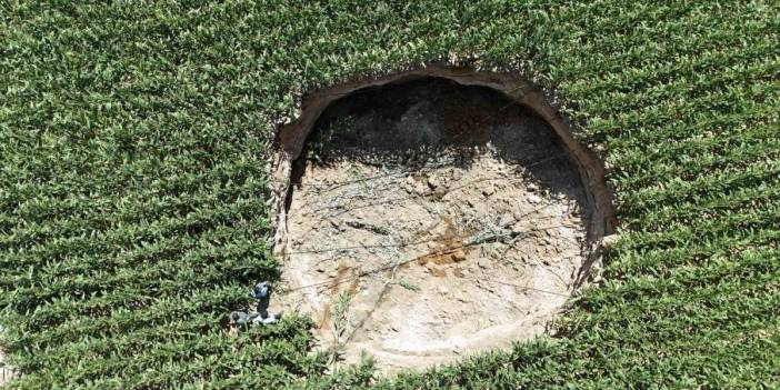 Karaman'da korkutan gelişme: Mısır tarlası bir gecede çöktü, dev obruk oluştu!