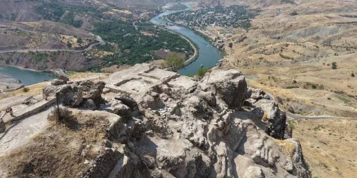 3 bin yıllık kaleden Osmanlı mirası! Kazı çalışmalarında 4 odalı Osmanlı karakoluna rastlanıldı