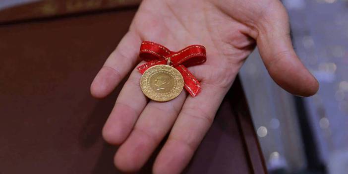 Düğün takısında devrim: Yüksek fiyatlar nedeniyle çeyrek altın tahtını gram altına kaptırdı