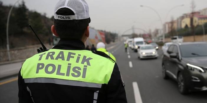 Seferihisar'da pazar günü hayat duracak: O yollar saatlerce trafiğe kapanıyor, 17 otobüs hattı etkilenecek!