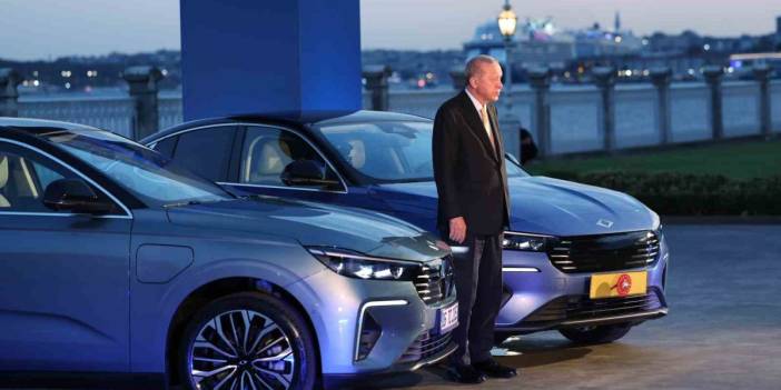 Togg'dan Erdoğan'a T10F hediyesi: Test sürüşünü gerçekleştirdi