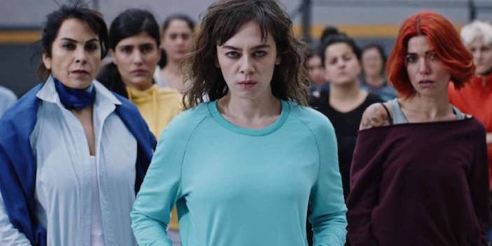 Fenomen dizi "Avlu" geri dönüyor! Ceren Moray'lı kadroya Su Burcu Yazgı Coşkun da katılıyor, hikayede "Yenidoğan çetesi" var!