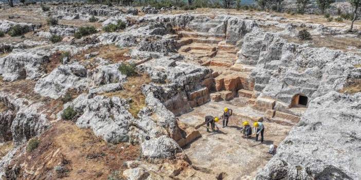 İnkaya’daki kazılarda 160 çocuk iskeleti ortaya çıkarıldı