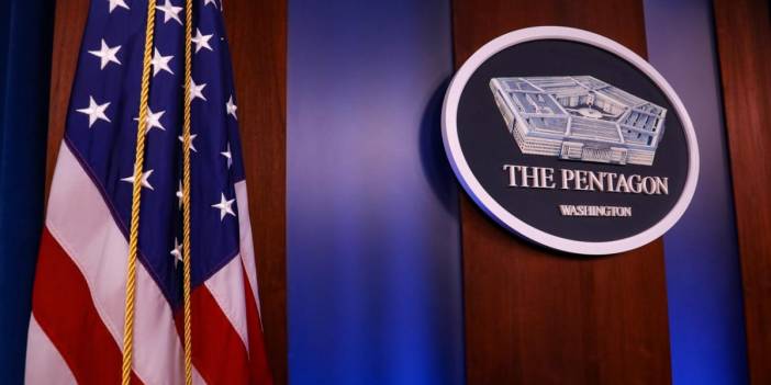Pentagon'dan basın özgürlüğüne ağır darbe: Muhabirler onay almadan haber yazamayacak
