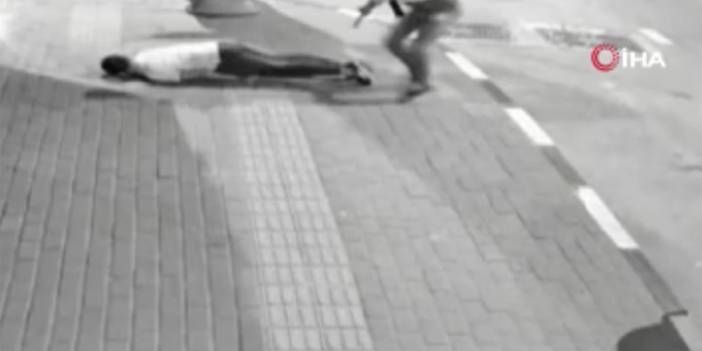 Bursa'da sokak ortasında dehşet! Husumetlisini pompalı tüfekle vurdu