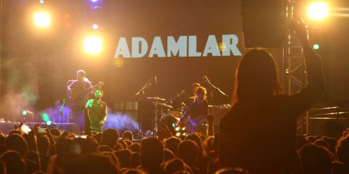 Adamlar grubunun konserleri iptal edildi! Hayranları şokta