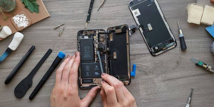Apple'dan 'Frankenstein iPhone'lara son! Parçaları da kilitliyor