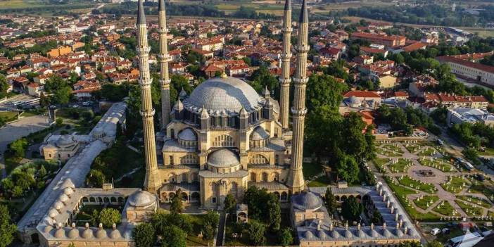 Selimiye’nin kubbesindeki tarih yok ediliyor: Geç olmadan bu cinayeti durdurun