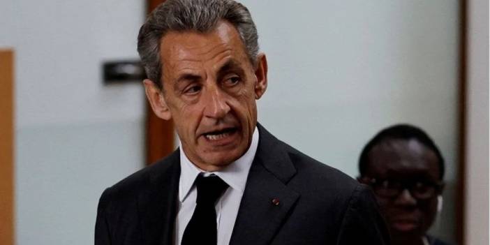 Fransa'nın eski cumhurbaşkanı Sarkozy'ye 5 yıl hapis ve 100 bin euro para cezası