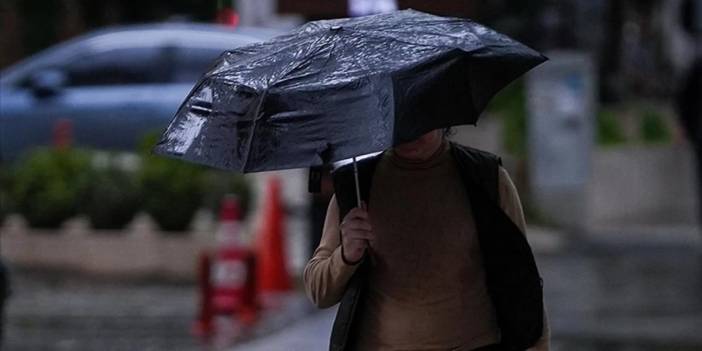 Meteoroloji'den İstanbul için alarm: Kuvvetli sağanak yağış geliyor