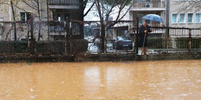 Muğla için kırmızı alarm! Bakanlık 6 ilçeyi tek tek saydı: Bu gece şiddetli fırtına, sel ve hortum bekleniyor