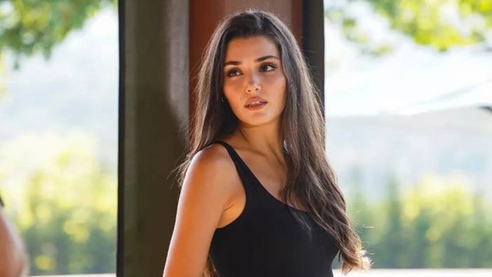 Hande Erçel İtalya'da tarih yazdı: O dergiye kapak olan ilk Türk oyuncu oldu!