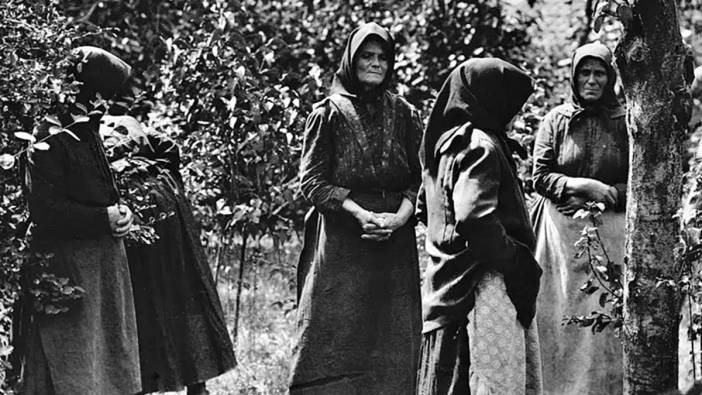 Boşanmanın yasak olduğu köyde kadınların kan donduran planı!