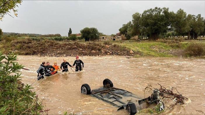 İzmir’de selin ardından acı bekleyiş: Kızıyla konuşurken kaybolan adamdan iz yok