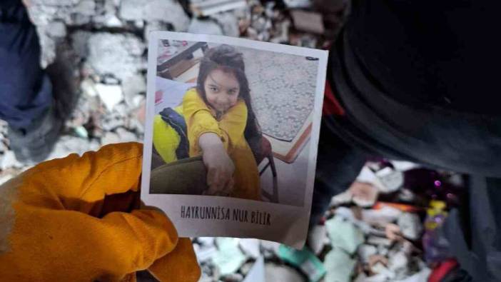 Gebze'de yıkılan bina aynı aileden 4 kişiye mezar olmuştu! Enkazdan geriye anılar kaldı