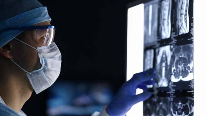 Deli dana hastalığı nedir? CJD belirtileri, bulaşma yolları ve türleri: İnsandan insana bulaşır mı?