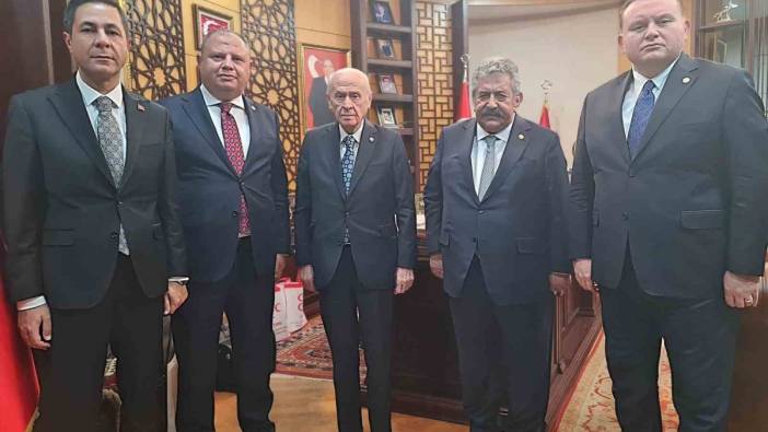 Bahçeli, Milli Dayanışma, Kardeşlik ve Demokrasi Komisyonu üyelerini kabul etti