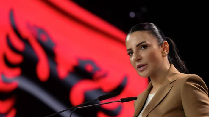 Yolsuzlukla anılıyordu: Arnavutluk’ta Başbakan Yardımcısı görevden uzaklaştırdı