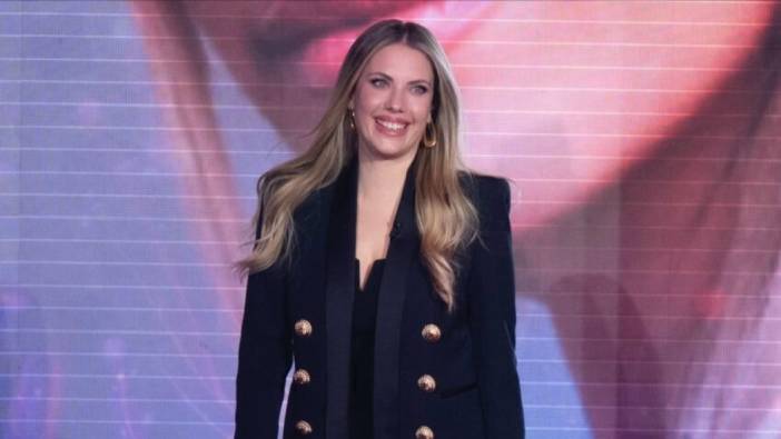 Eda Ece İtalya'da fırtınalar estiriyor! Milano'da gözyaşlarına boğulduğu anlar