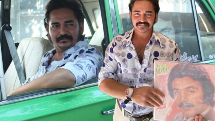 İzmirli esnaf Ferdi Tayfur’u adeta yaşıyor, yaşatıyor! Benzeyen tarzı ve nostaljik çay ocağı ile ilgiyi üzerine çekiyor