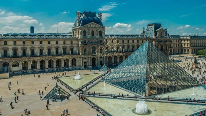 Louvre’da kiriş zayıflığı tespit edildi: Galeri kapatıldı