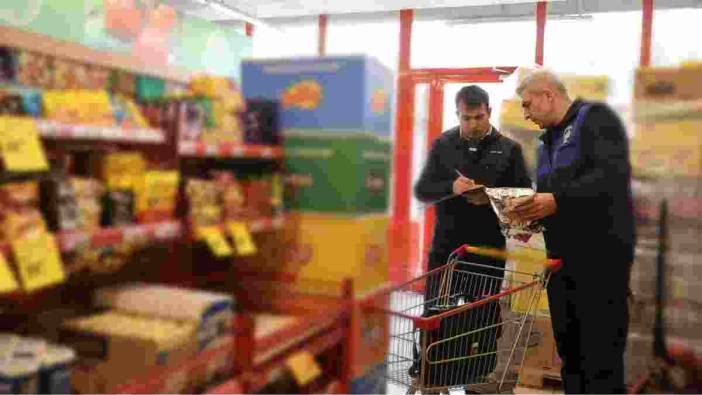 Büyükşehir zabıta ekiplerinden gıda denetimi: Tarihi geçmiş ürünlere el konuldu