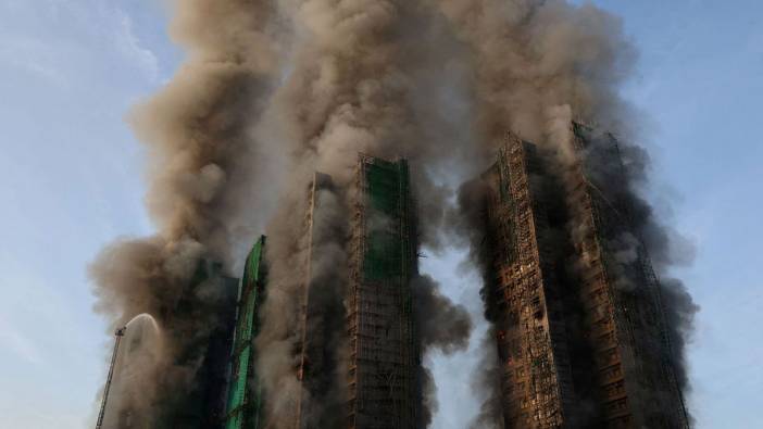 Hong Kong'taki yangın faciasıyla ilgili 3 gözaltı