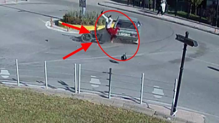 Motosikletiyle araca çarptı: Havada takla atan motosikletlinin ilk hareketi şaşırttı