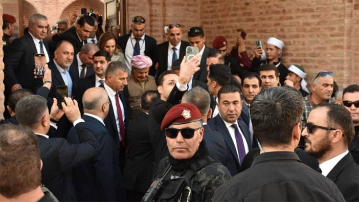 Barzani'nin Şırnak ziyaretindeki koruma görüntülerine Cumhurbaşkanlığı'ndan tepki: Muamelenin fazlası devlet ciddiyetini zedeler